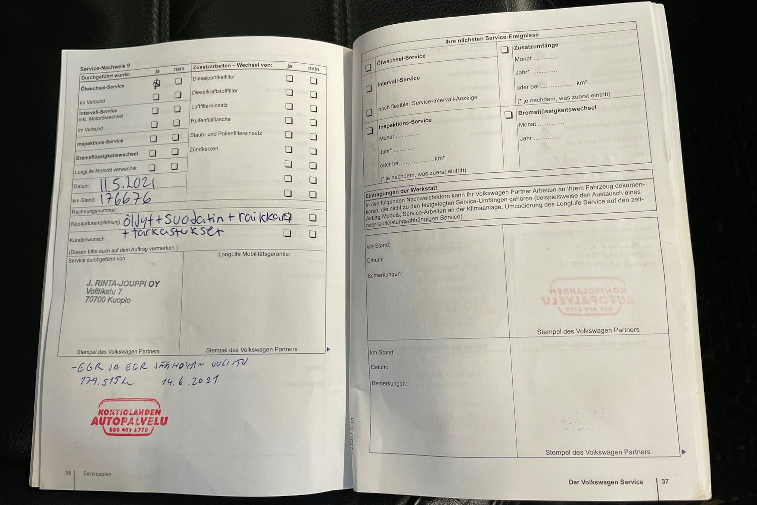 Musta Volkswagen TOUAREG 2011 kuva 38.