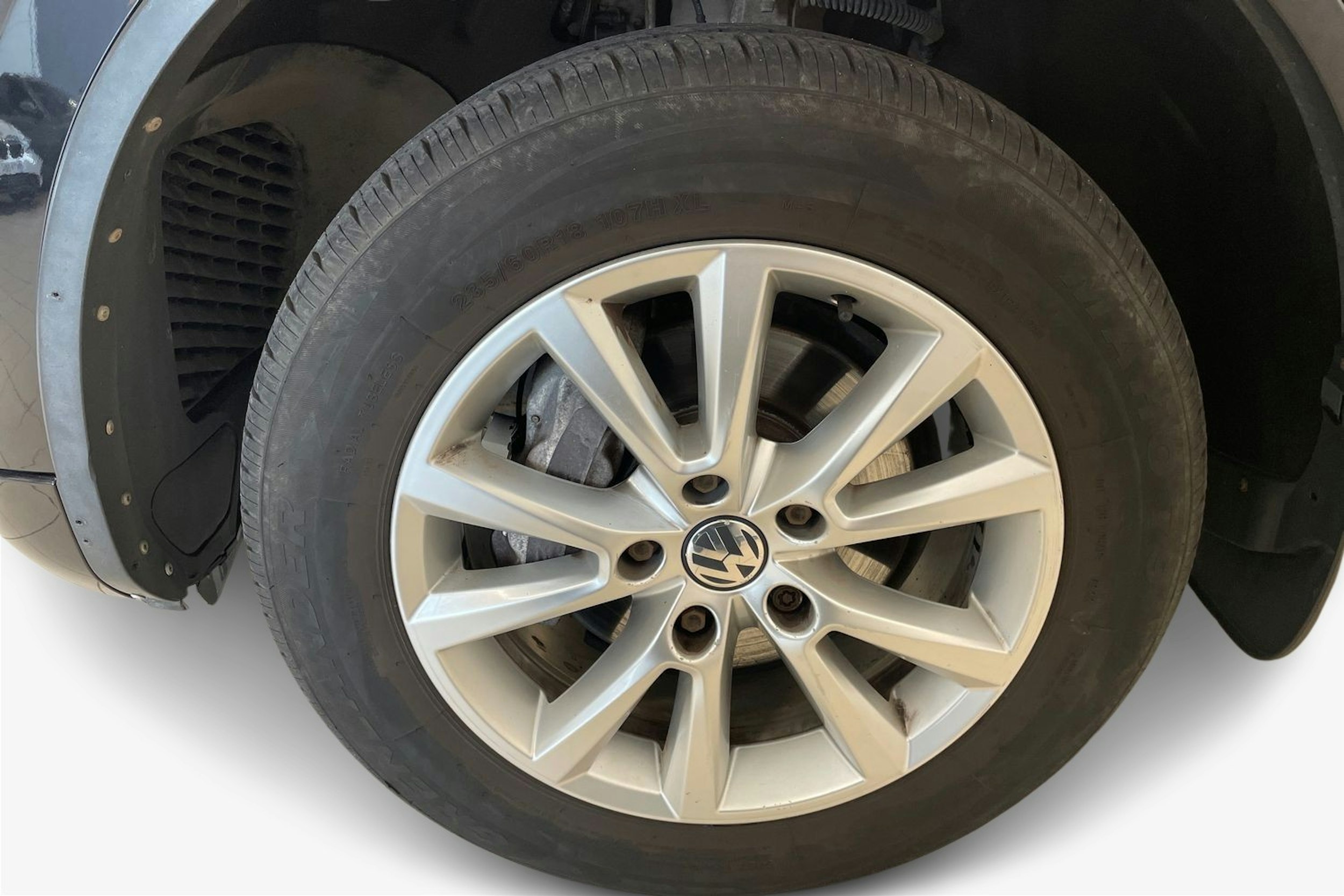 Musta Volkswagen TOUAREG 2012 kuva 9.