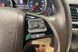 Musta Volkswagen TOUAREG 2012 kuva 12.