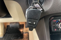 Musta Volkswagen TOUAREG 2012 kuva 14.