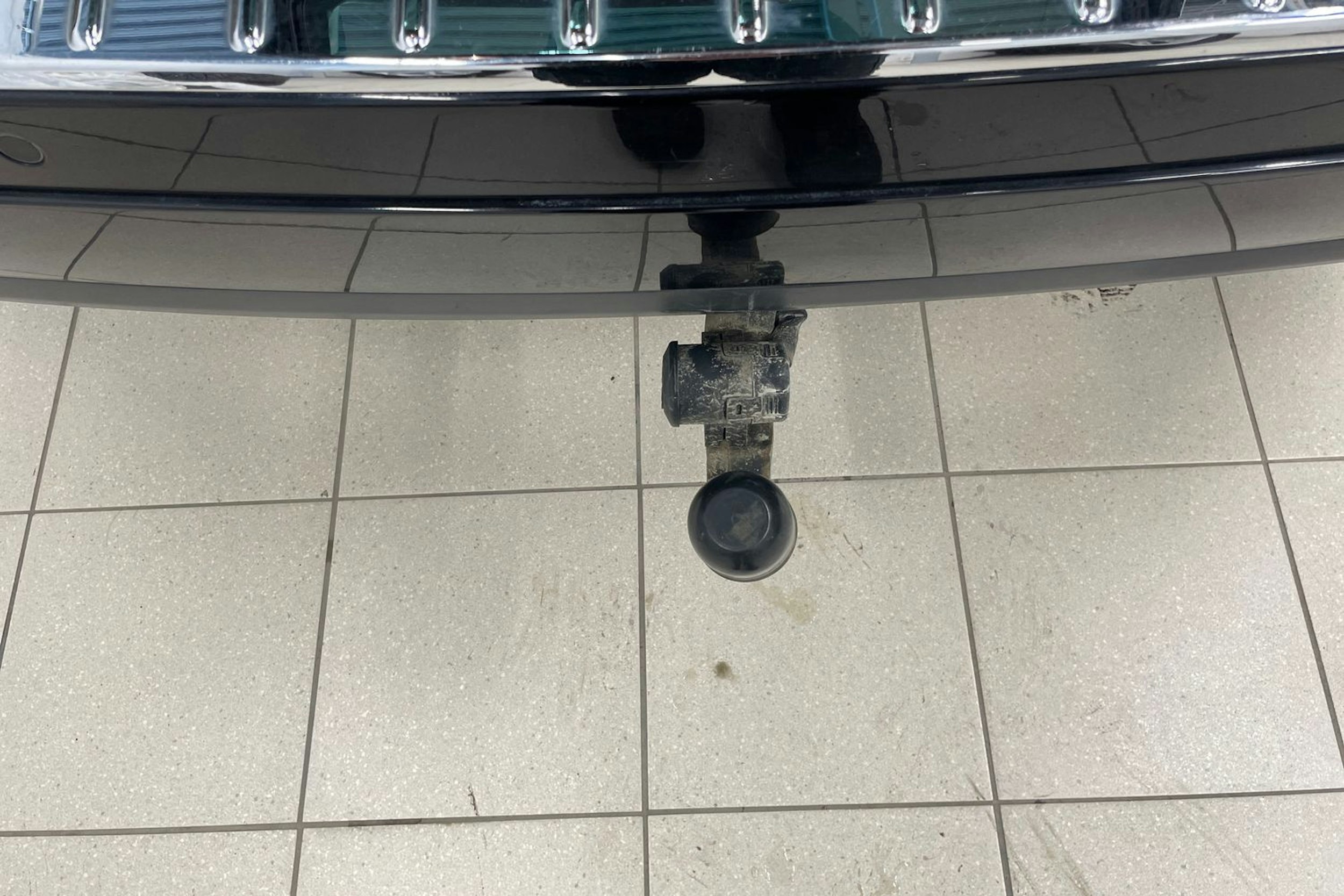 Musta Volkswagen TOUAREG 2012 kuva 20.