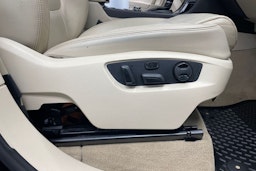 Musta Volkswagen TOUAREG 2012 kuva 26.