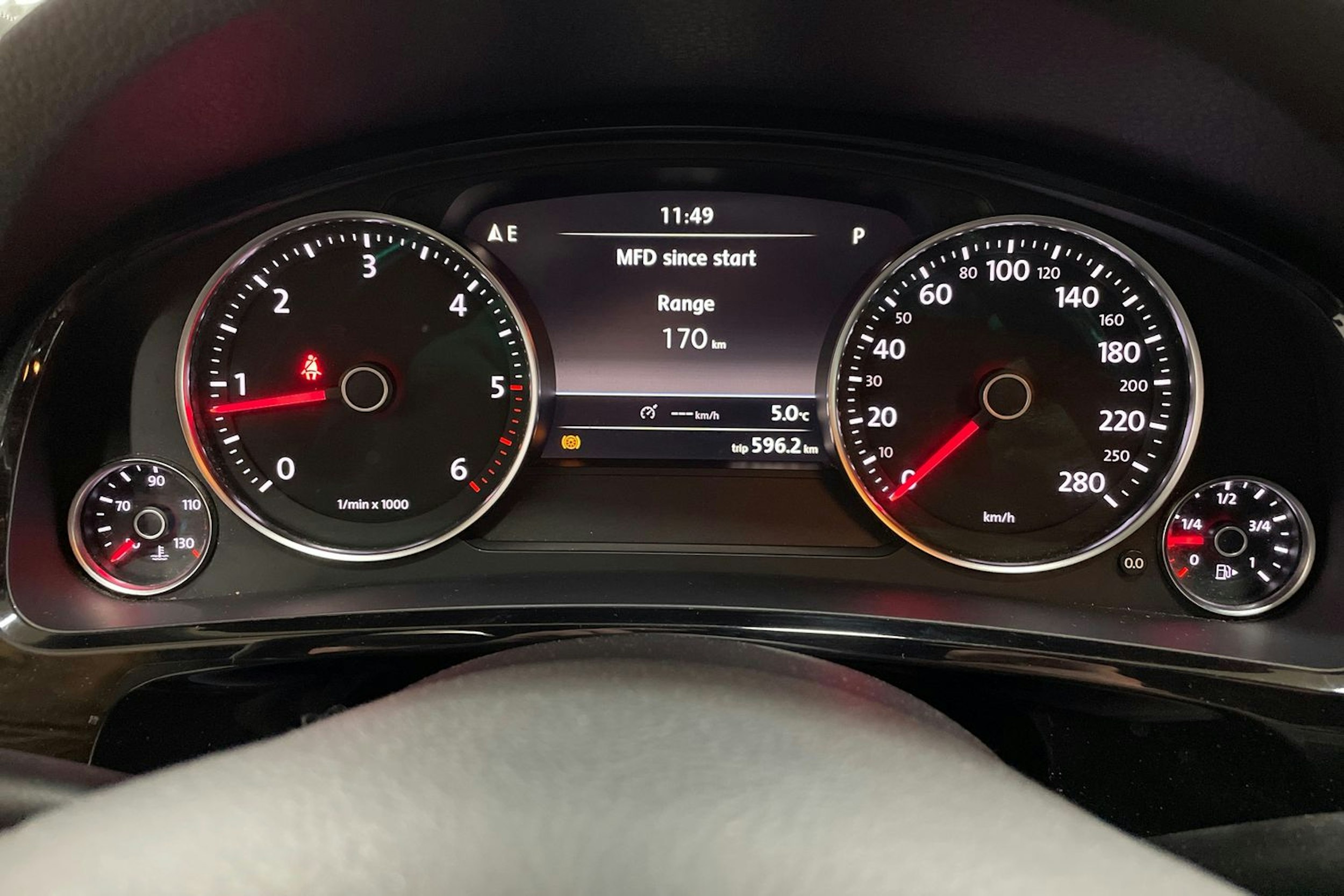 Valkoinen Volkswagen TOUAREG 2011 kuva 17.