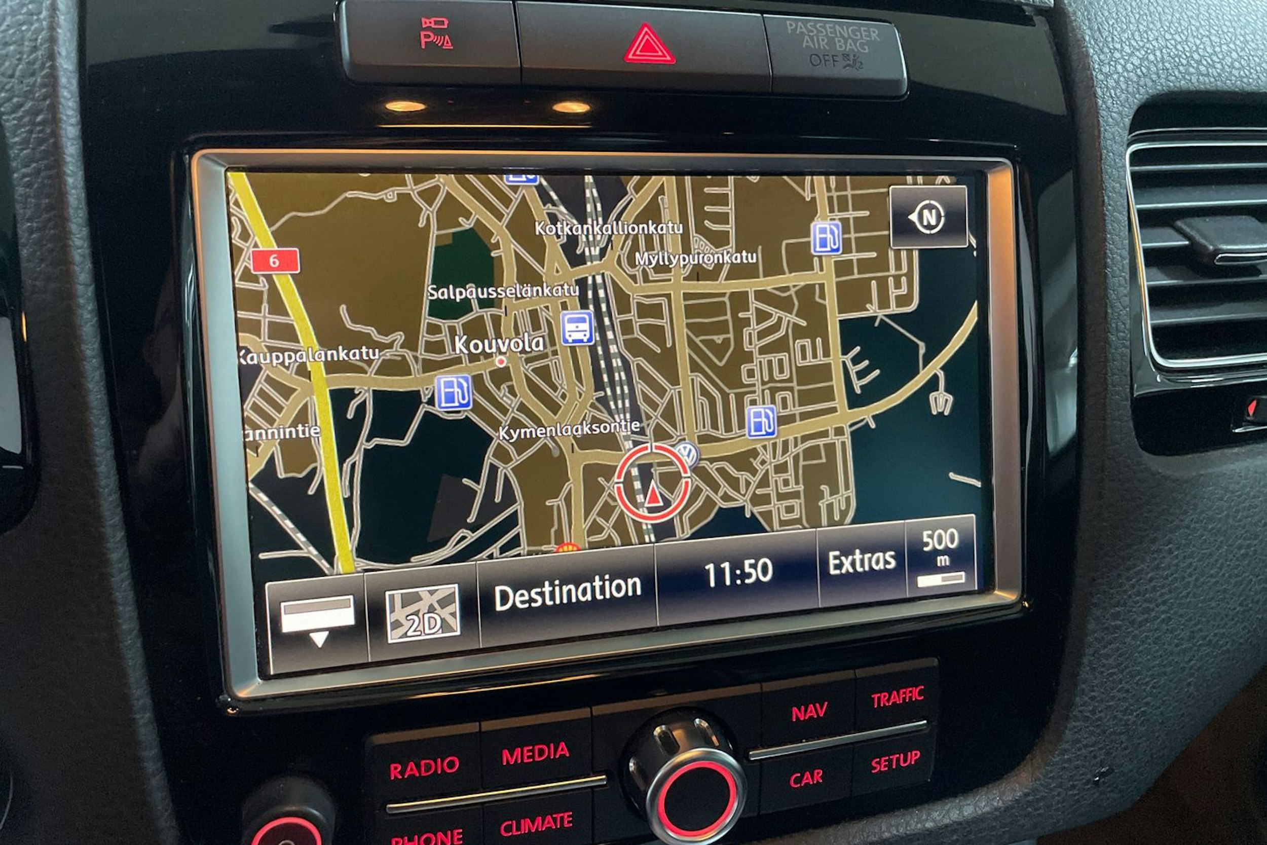 Valkoinen Volkswagen TOUAREG 2011 kuva 19.