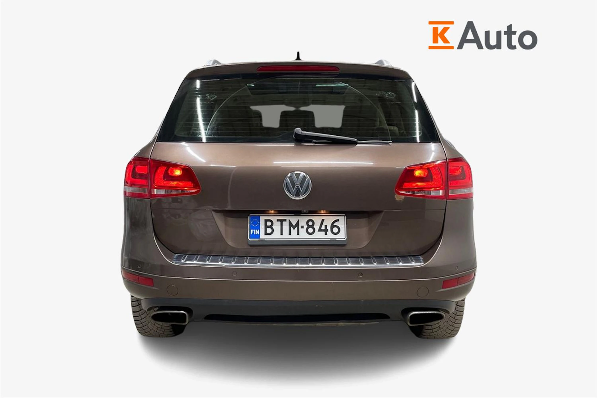 ruskea (beige) Volkswagen Touareg 2012 kuva 3.