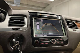 ruskea (beige) Volkswagen Touareg 2012 kuva 18.