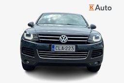 harmaa Volkswagen Touareg 2012 kuva 4.
