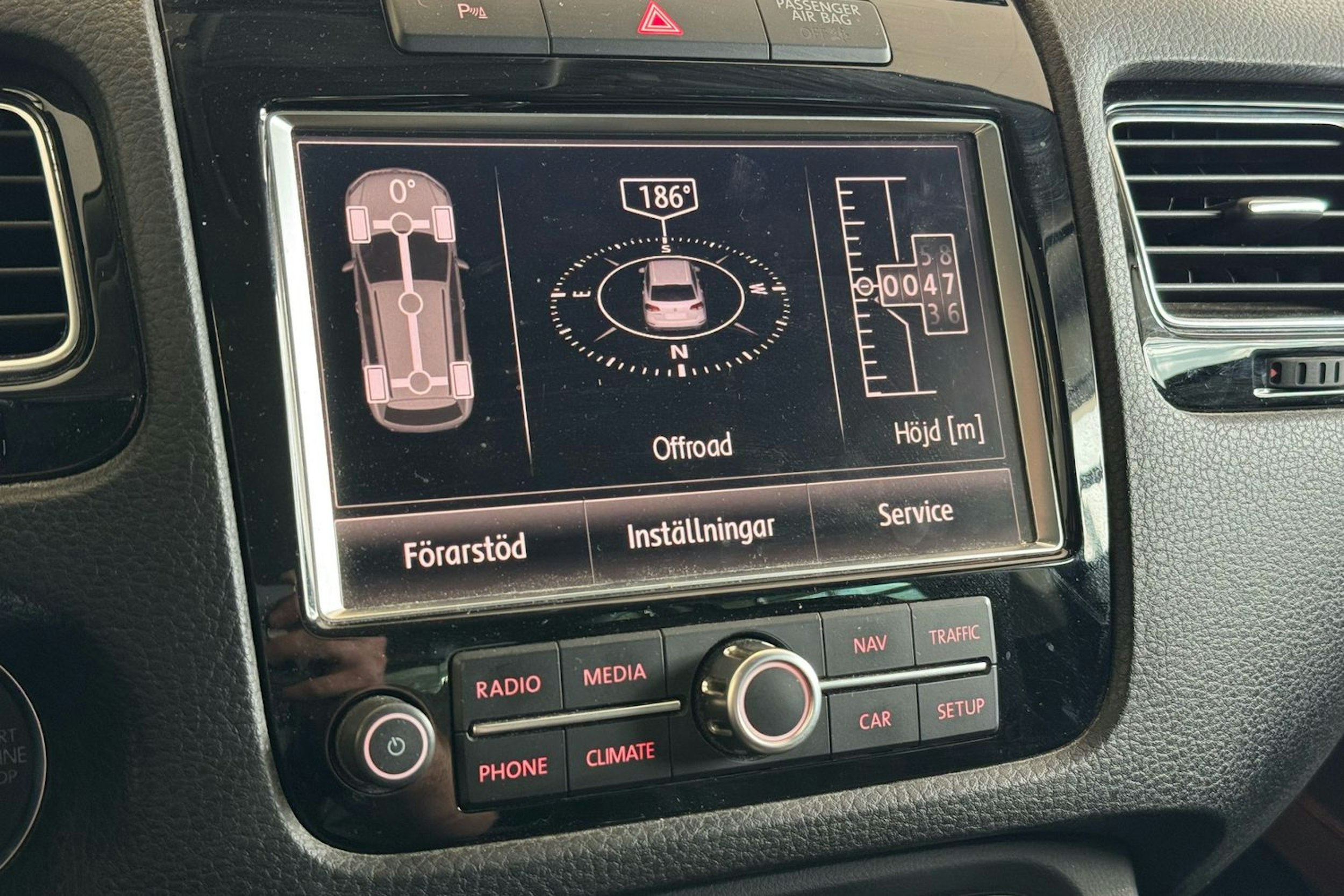 harmaa Volkswagen Touareg 2013 kuva 23.