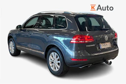 harmaa Volkswagen Touareg 2012 kuva 2.