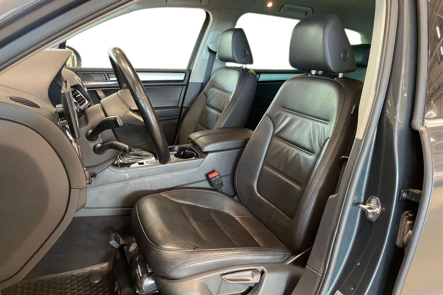 Volkswagen Touareg 2012, kuva 6/32