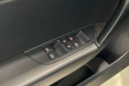 harmaa Volkswagen Touareg 2012 kuva 25.