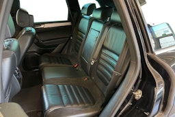 Musta Volkswagen TOUAREG 2013 kuva 10.