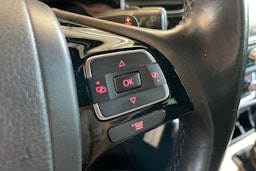 Musta Volkswagen TOUAREG 2013 kuva 18.