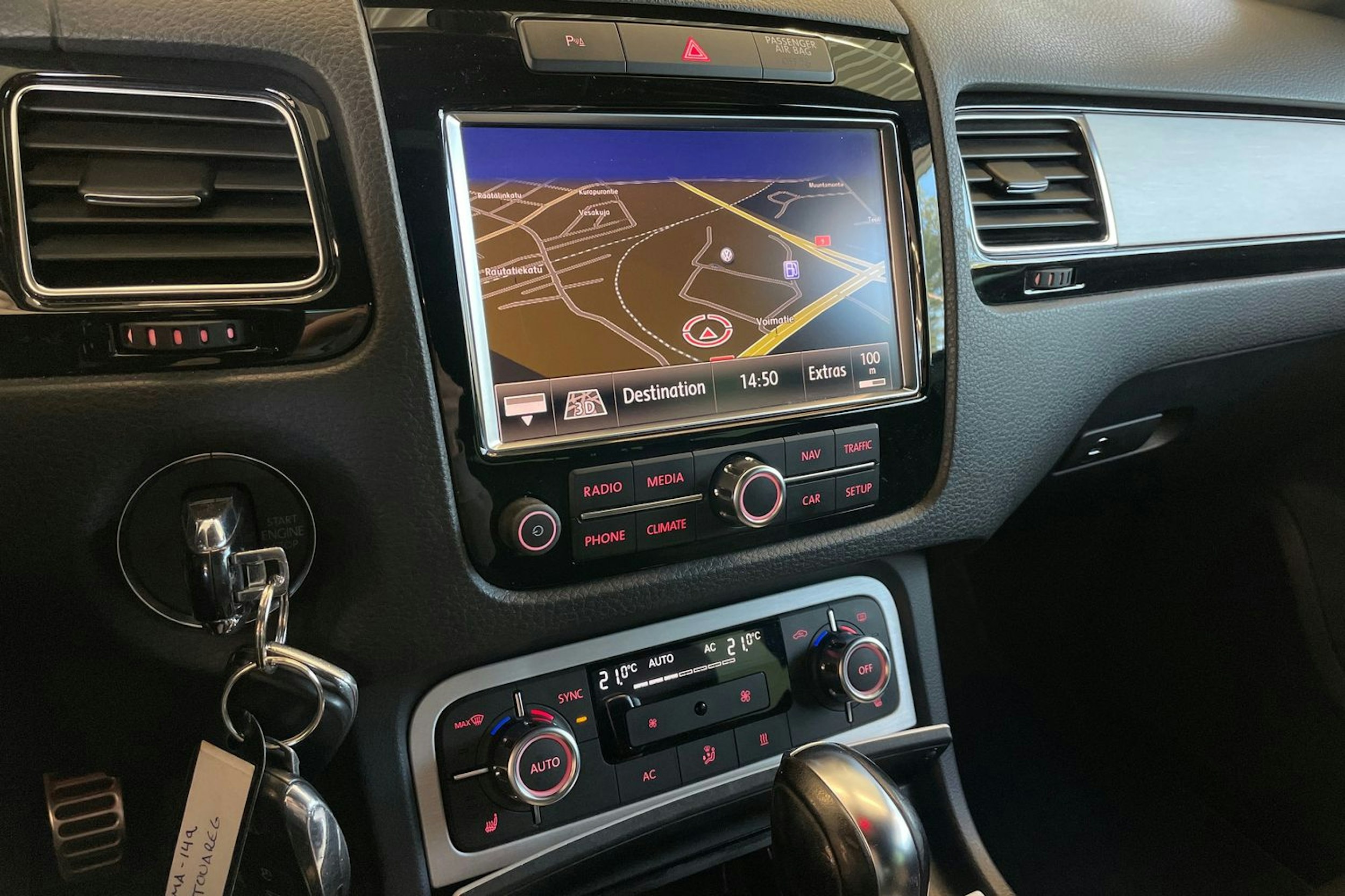 Musta Volkswagen TOUAREG 2013 kuva 25.