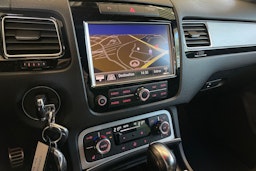 Musta Volkswagen TOUAREG 2013 kuva 25.