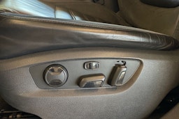 Musta Volkswagen TOUAREG 2013 kuva 30.