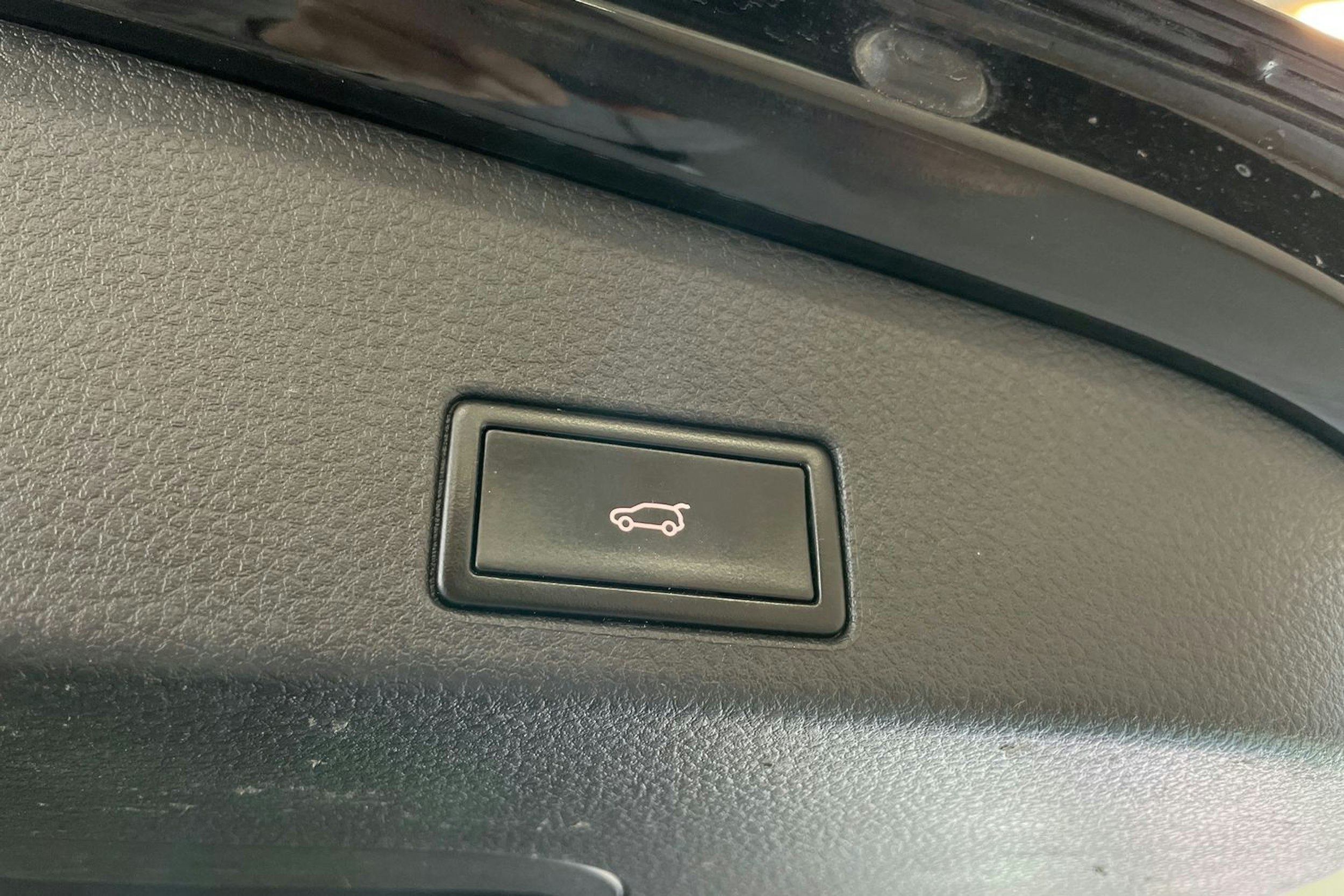 Musta Volkswagen TOUAREG 2013 kuva 34.