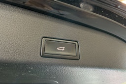 Musta Volkswagen TOUAREG 2013 kuva 34.