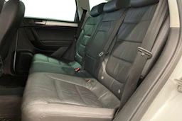 Valkoinen Volkswagen TOUAREG 2014 kuva 11.