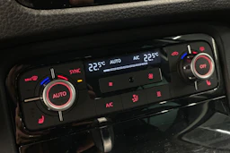 Valkoinen Volkswagen TOUAREG 2014 kuva 22.