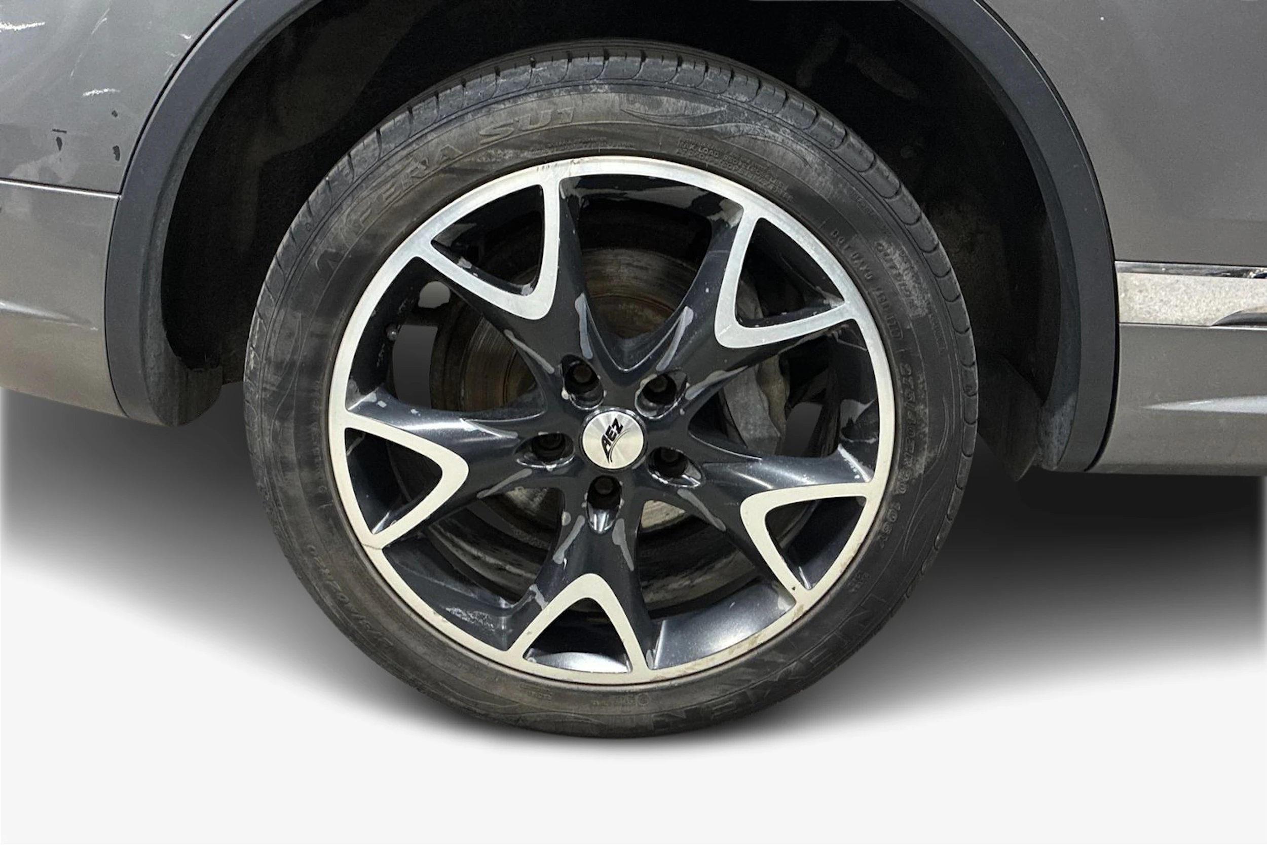 harmaa Volkswagen Touareg 2014 kuva 9.