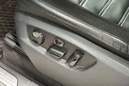 harmaa Volkswagen Touareg 2014 kuva 29.