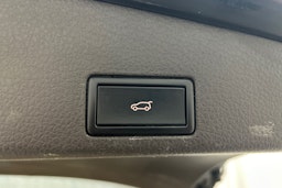 musta Volkswagen Touareg 2014 kuva 17.