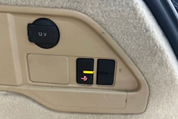 musta Volkswagen Touareg 2014 kuva 18.