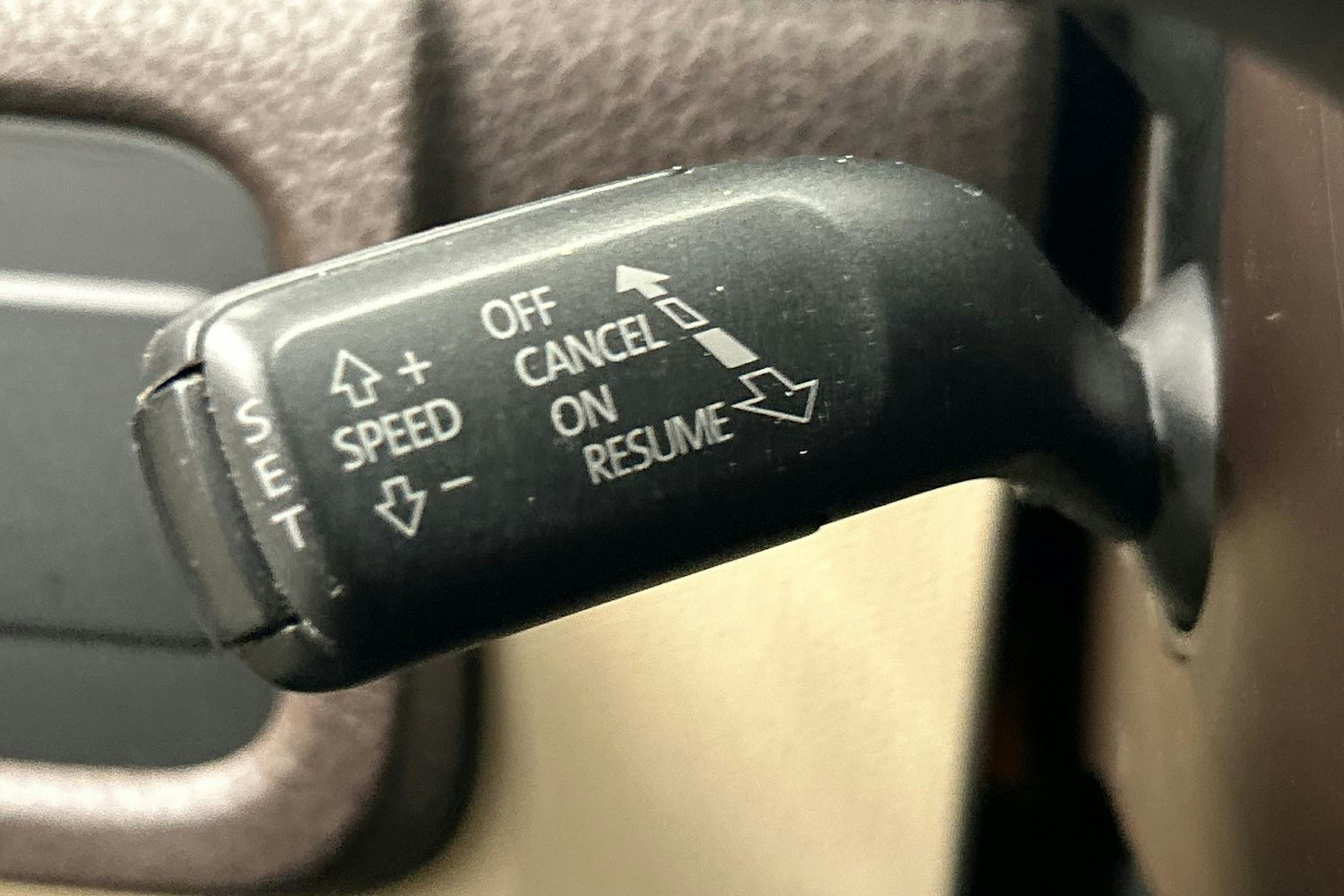 musta Volkswagen Touareg 2014 kuva 22.