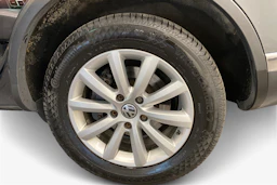 Harmaa Volkswagen TOUAREG 2015 kuva 12.