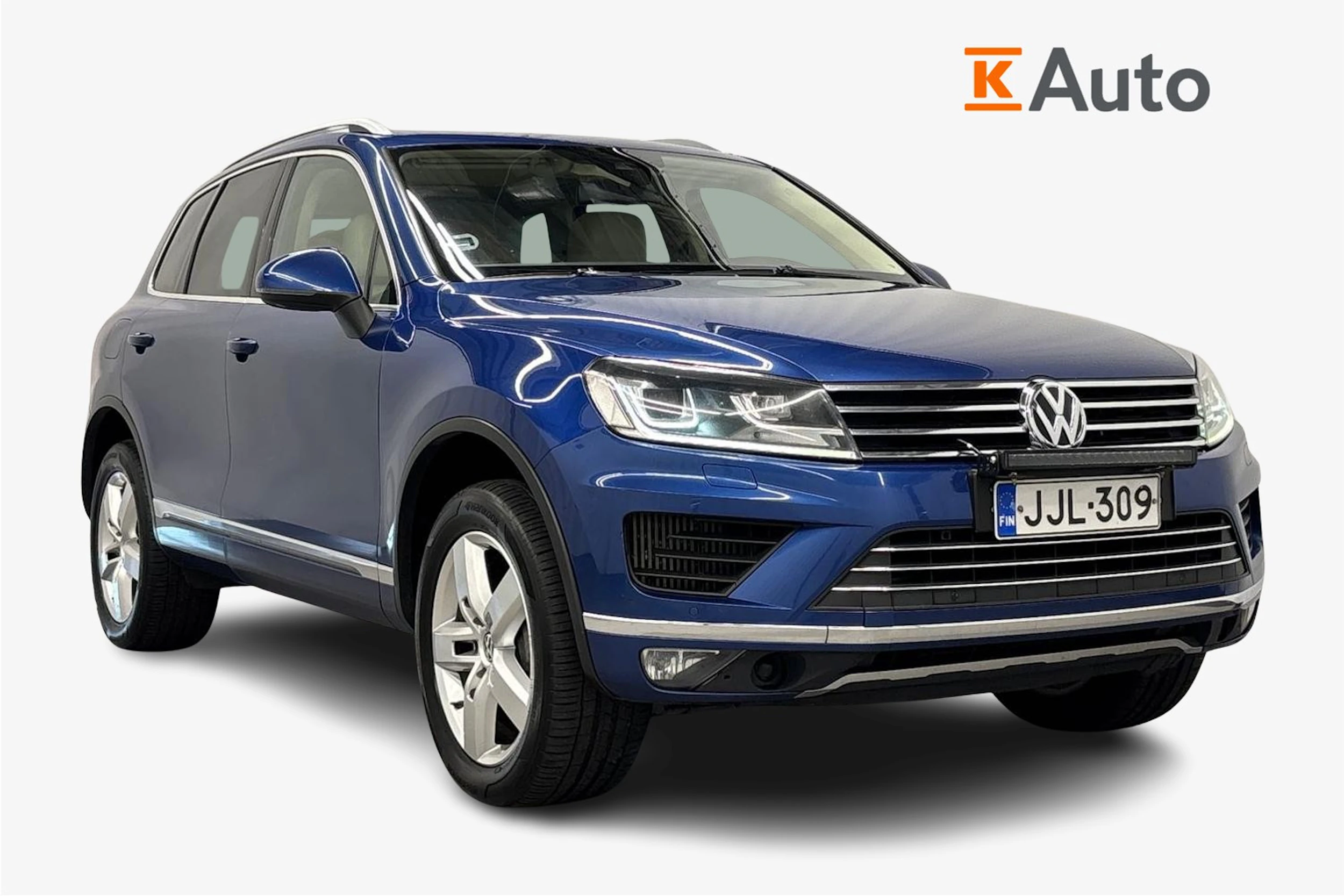 sininen Volkswagen Touareg 2015 kuva 1.