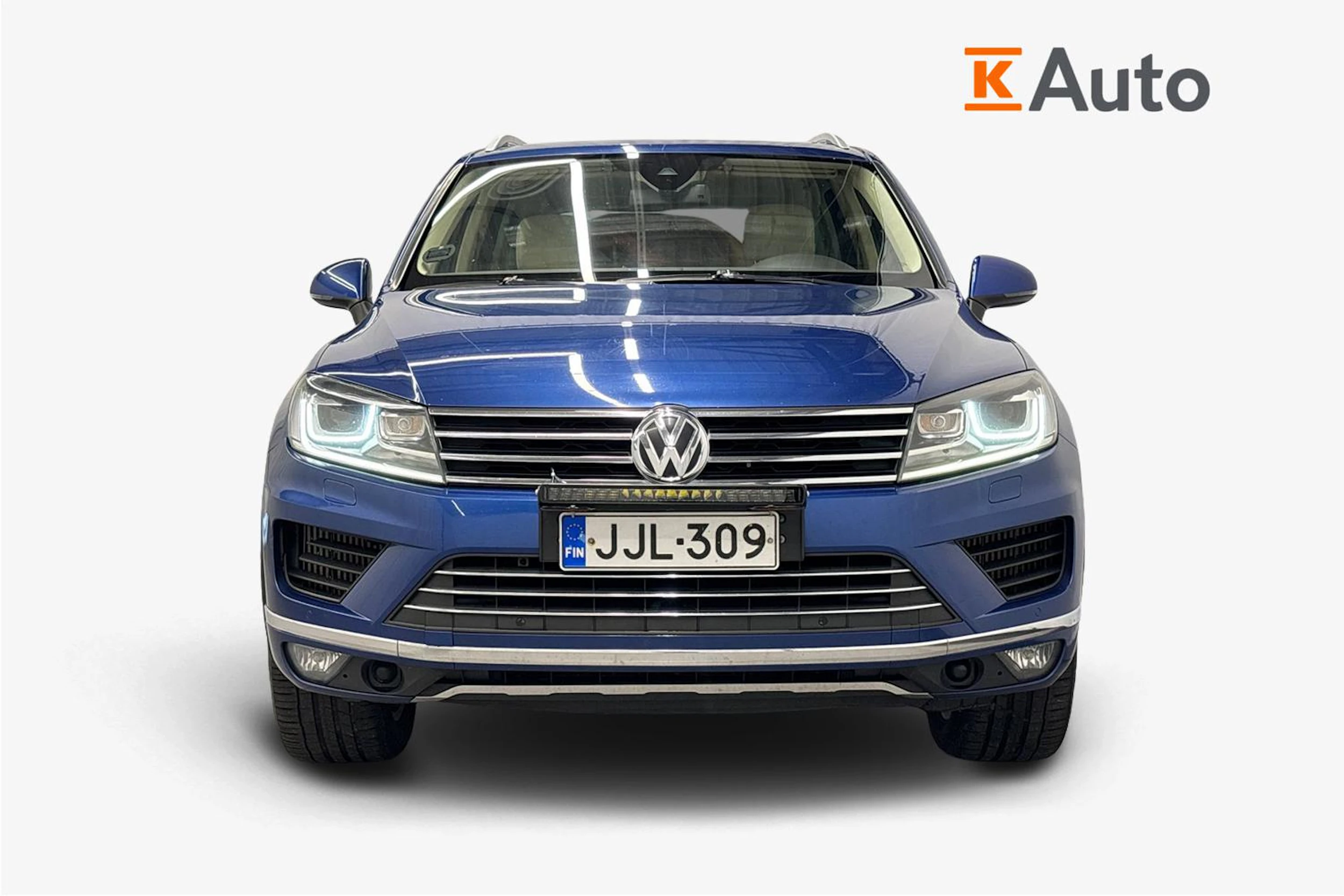 sininen Volkswagen Touareg 2015 kuva 4.