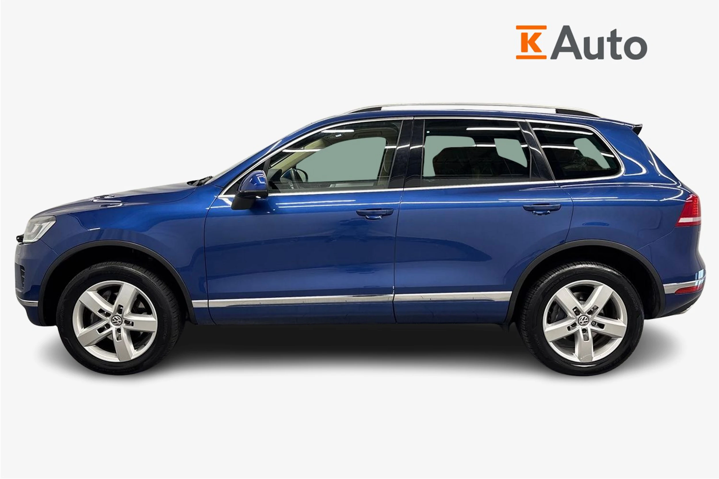 sininen Volkswagen Touareg 2015 kuva 5.