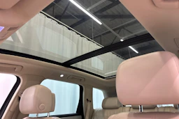 sininen Volkswagen Touareg 2015 kuva 29.