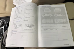 sininen Volkswagen Touareg 2015 kuva 39.