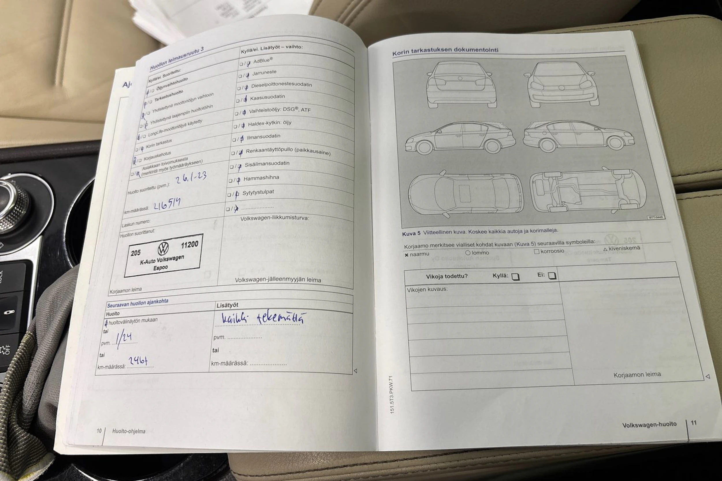 sininen Volkswagen Touareg 2015 kuva 40.