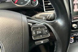 musta Volkswagen Touareg 2015 kuva 20.