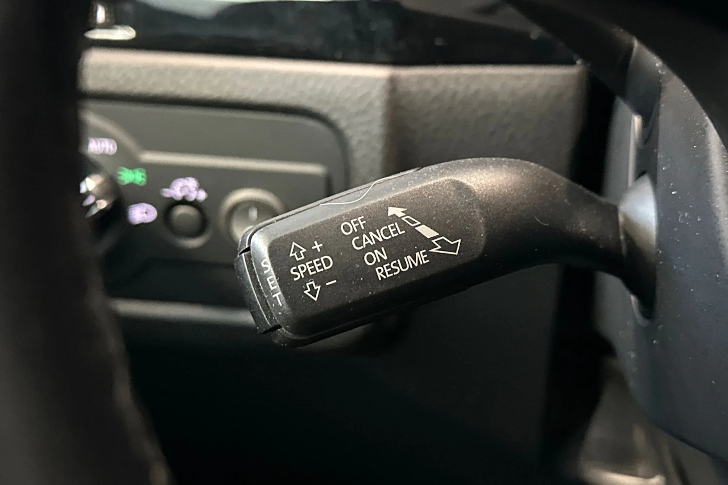 musta Volkswagen Touareg 2015 kuva 21.