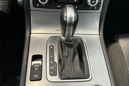 musta Volkswagen Touareg 2015 kuva 27.