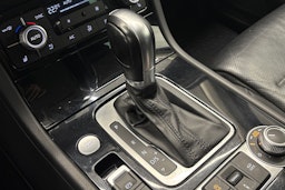 valkoinen Volkswagen Touareg 2016 kuva 27.