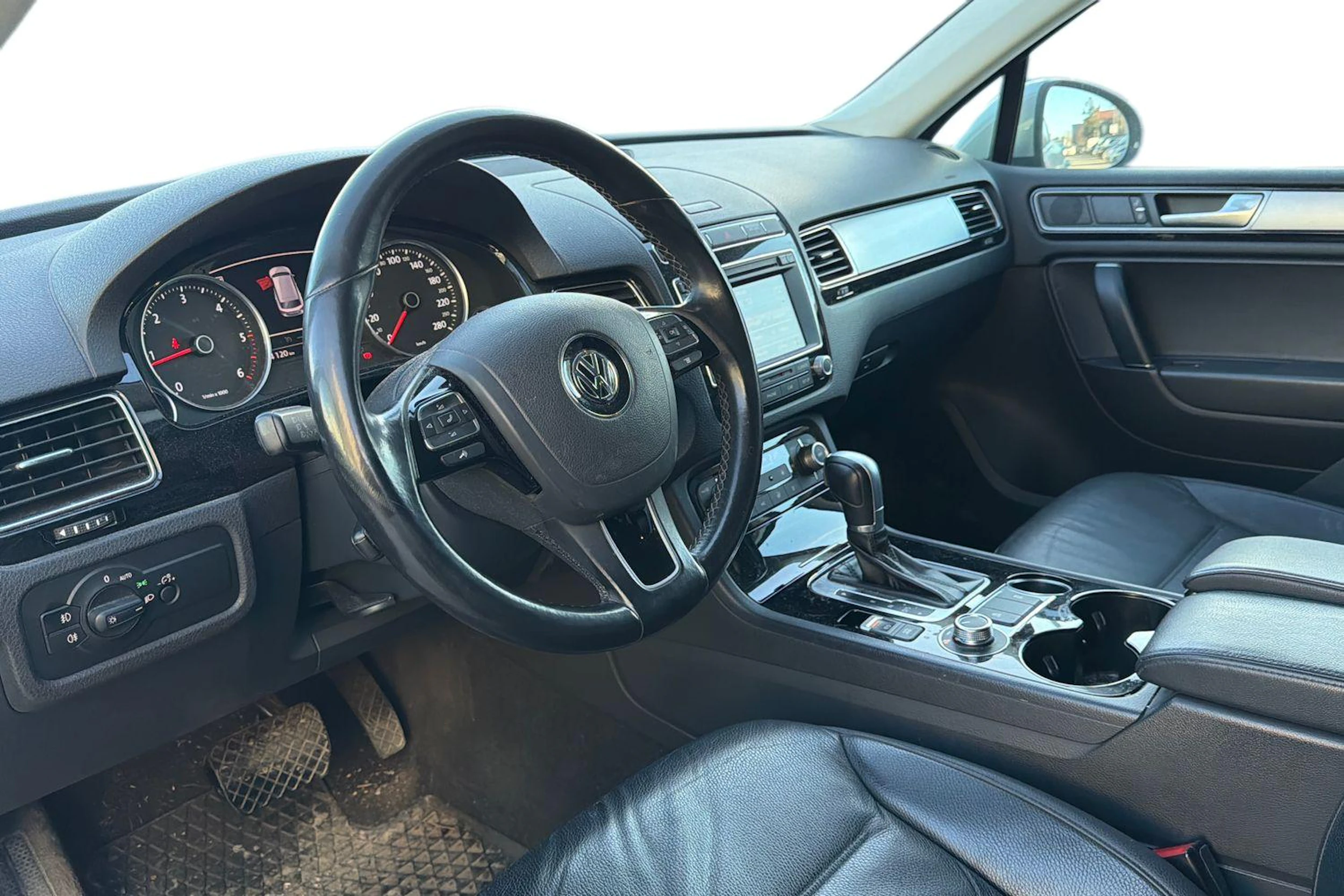 hopea Volkswagen Touareg 2017 kuva 3.