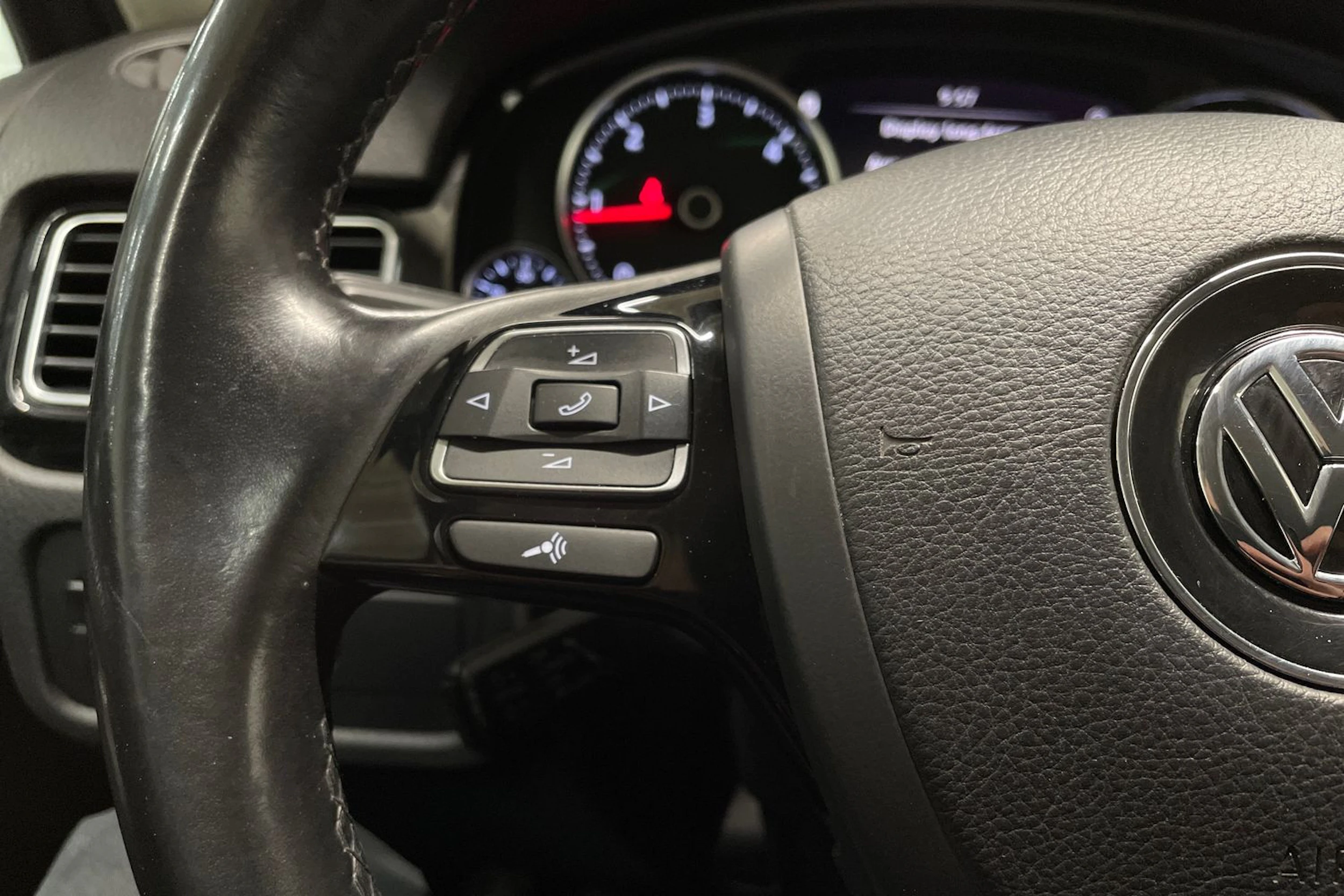 hopea Volkswagen Touareg 2017 kuva 21.