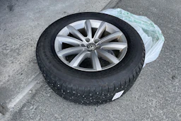 Sininen Volkswagen TOUAREG 2018 kuva 13.