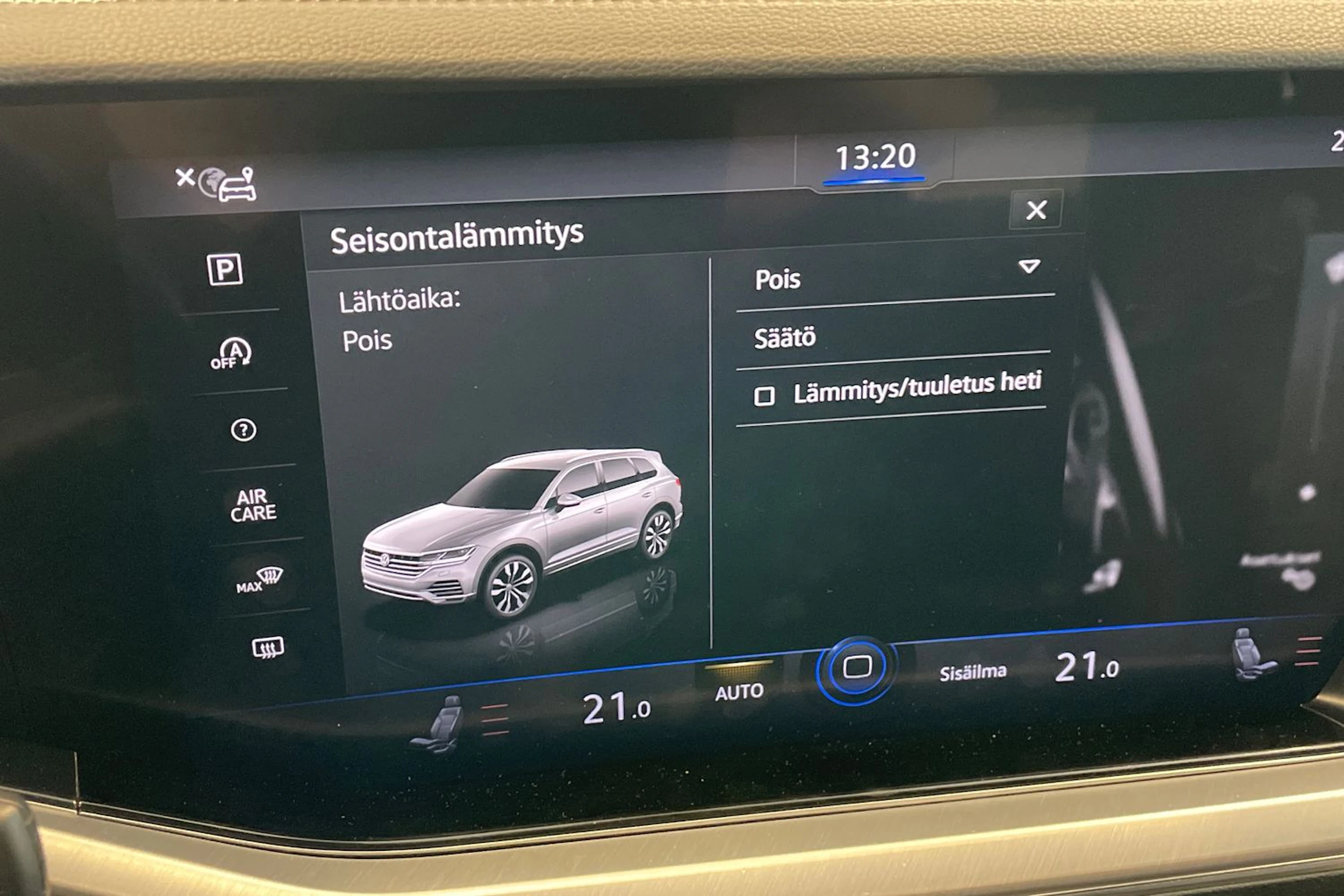 Sininen Volkswagen TOUAREG 2018 kuva 19.