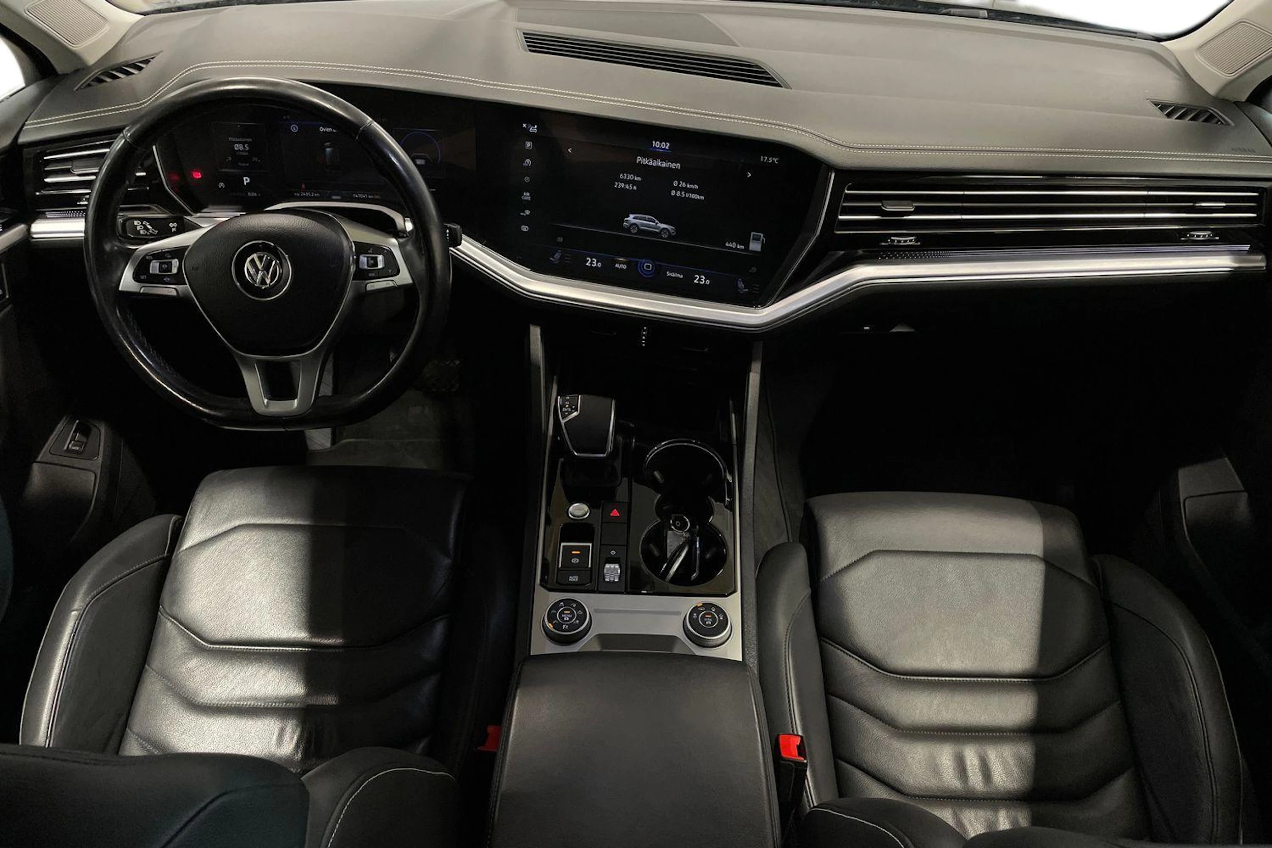 musta Volkswagen Touareg 2019 kuva 9.