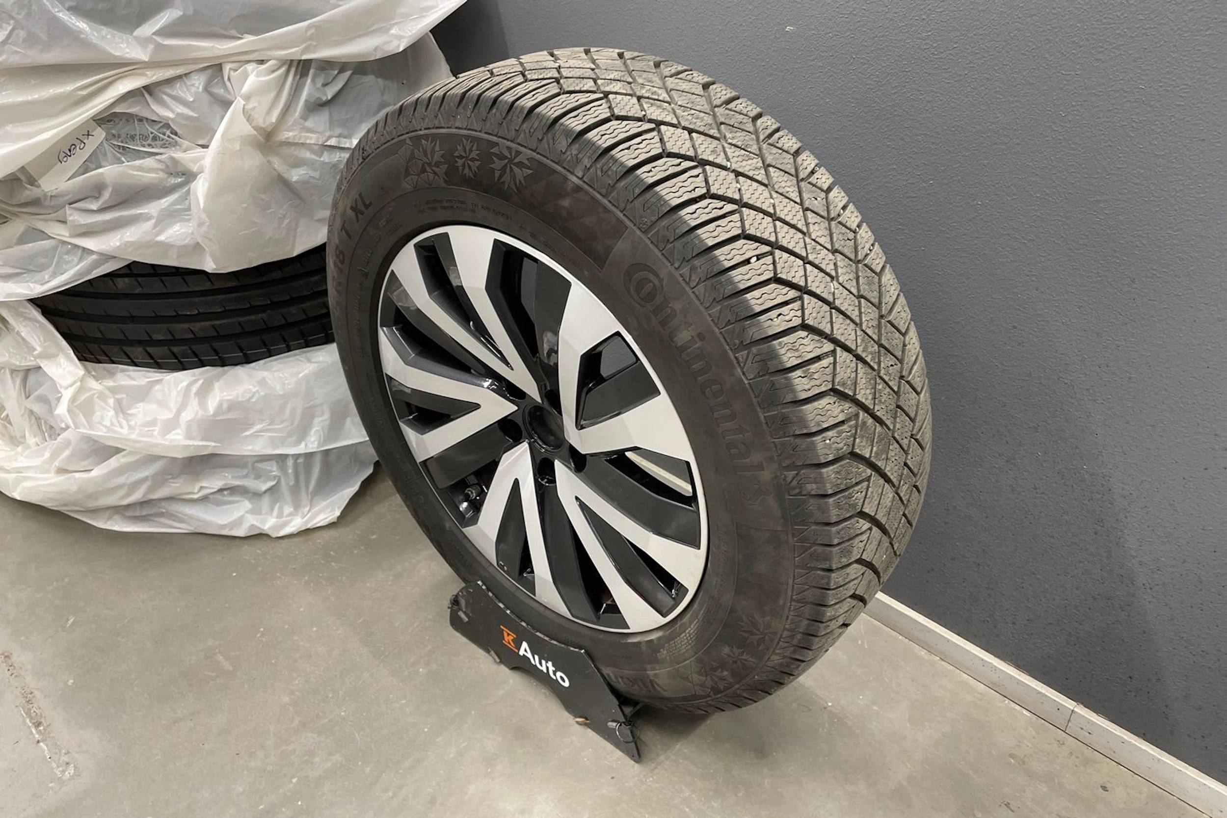musta Volkswagen Touareg 2019 kuva 15.