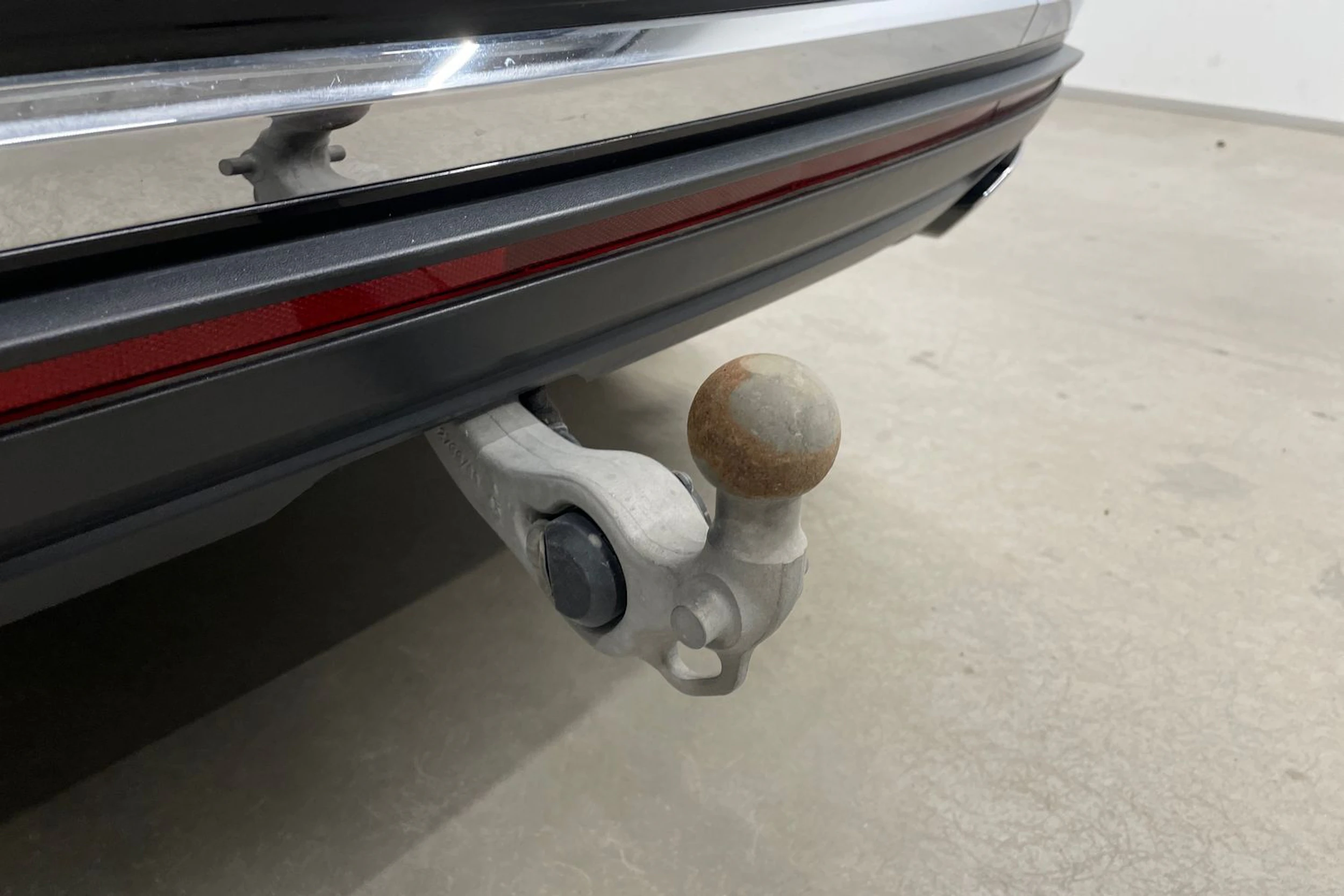 musta Volkswagen Touareg 2019 kuva 17.