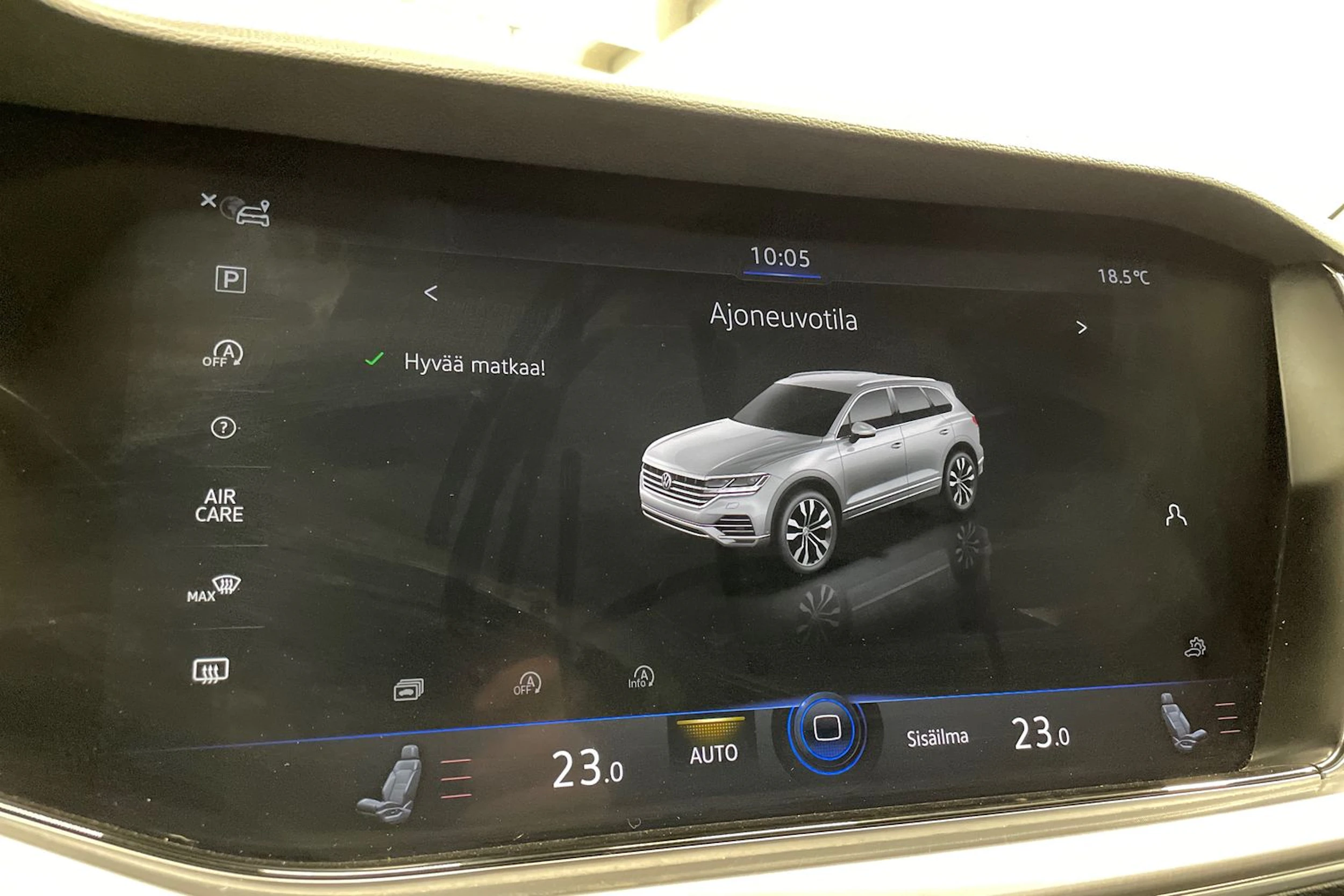 musta Volkswagen Touareg 2019 kuva 22.