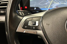 valkoinen Volkswagen Touareg 2019 kuva 20.