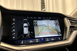 valkoinen Volkswagen Touareg 2019 kuva 27.